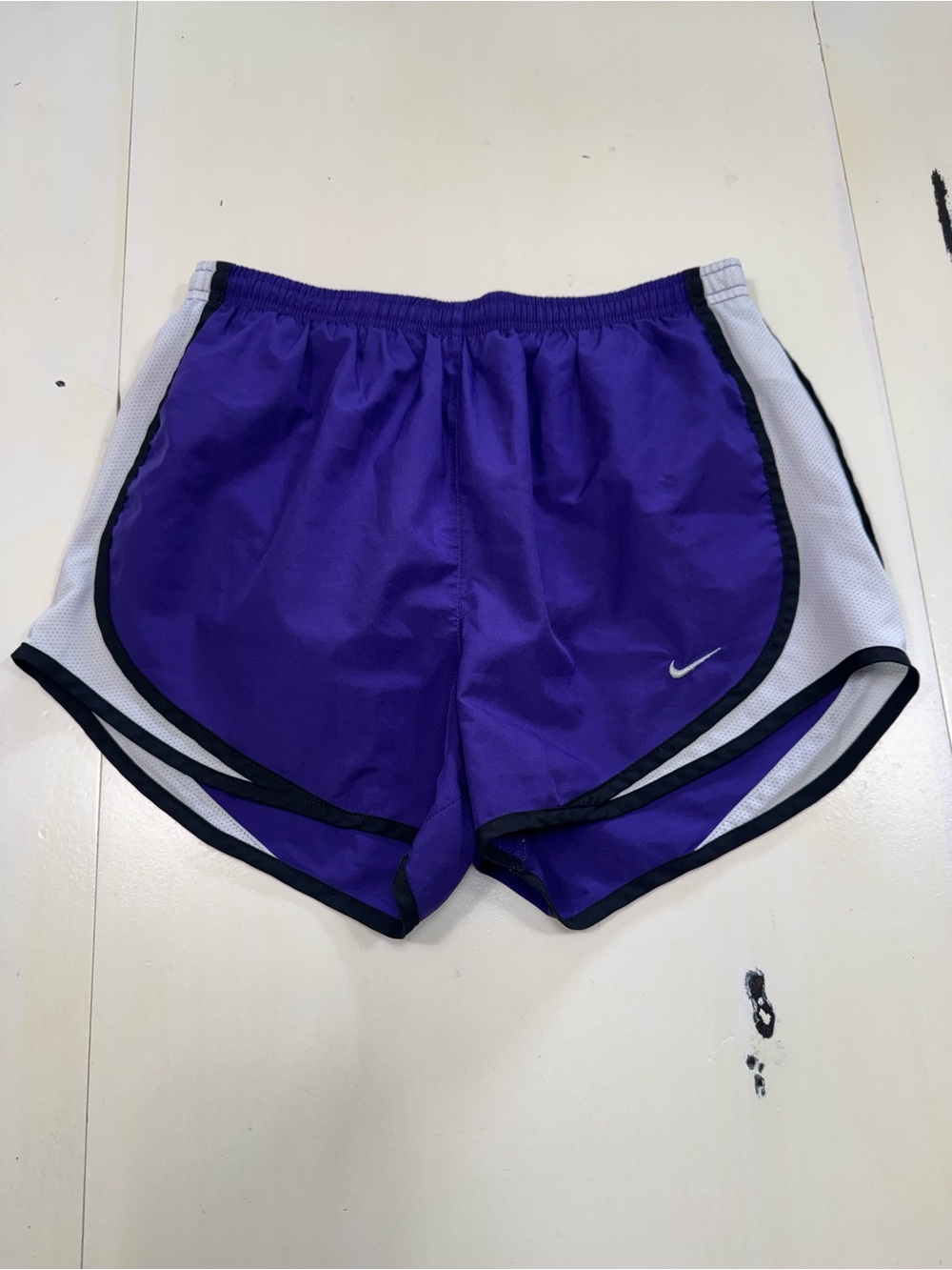Women's Nike Dri-FIT Tempo Running Shorts - Size S